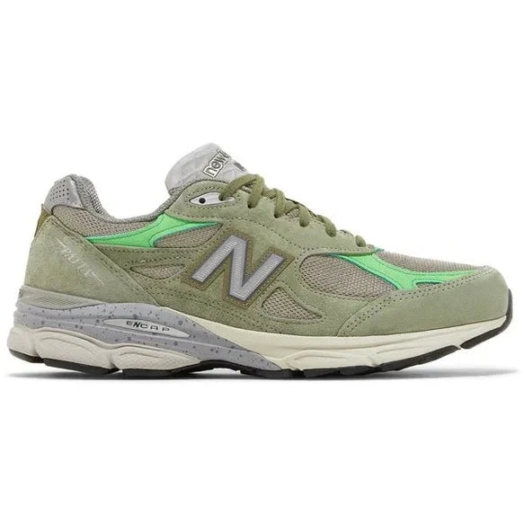 New Balance 990v3 MiUSA Patta Keep Your Family Close