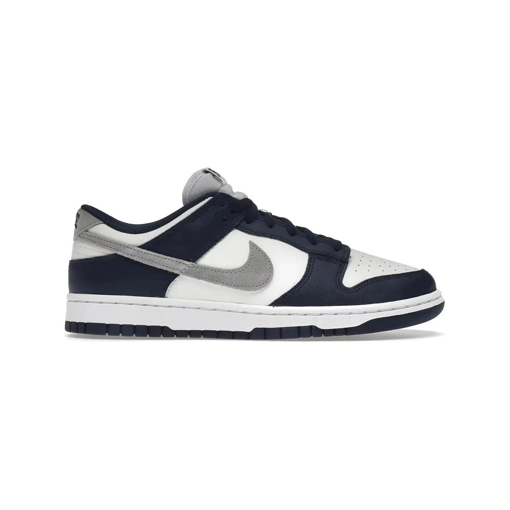 Nike Dunk Low Summit White Midnight Navy