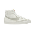 Nike Blazer Mid 77 Vintage Sail Light Bone (femme)