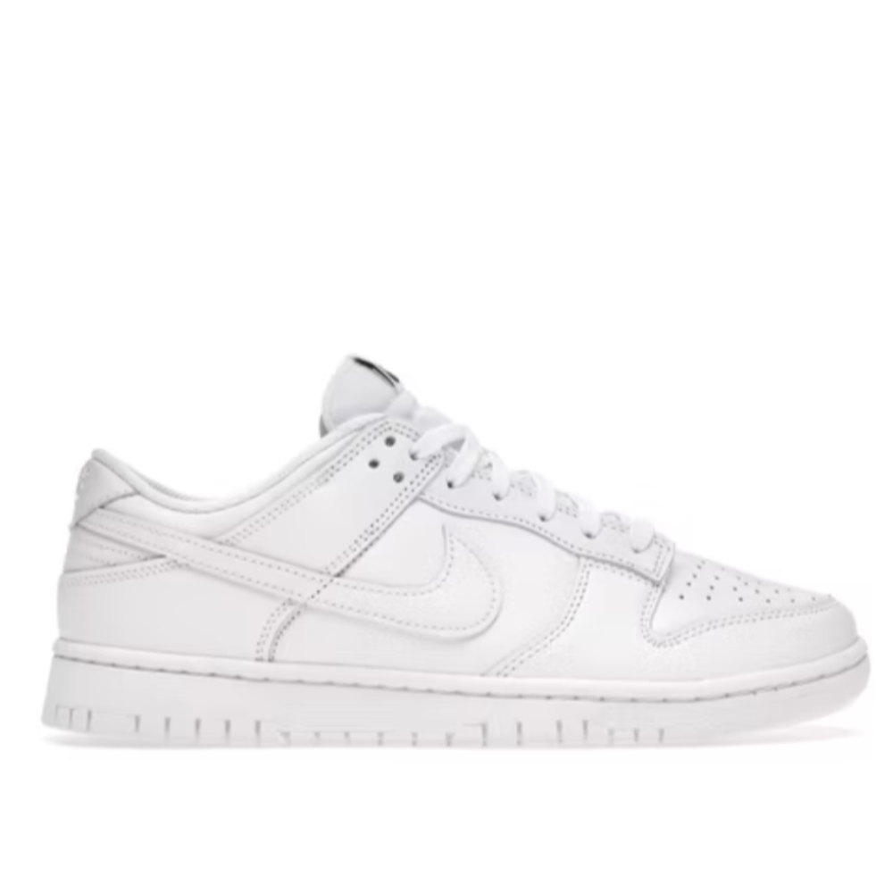 Nike Dunk Low Triple White (2021) (femme)