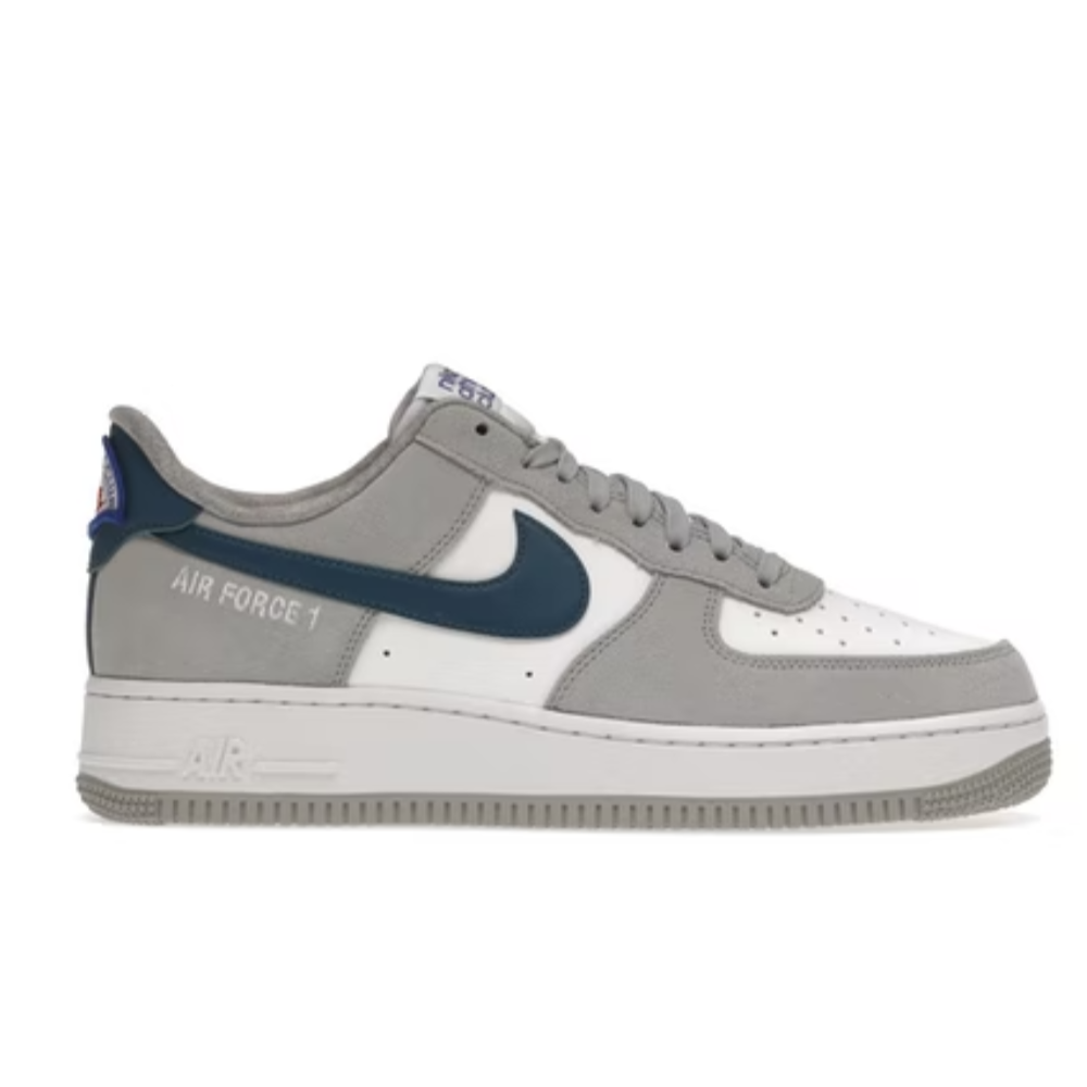 Nike Air Force 1 Low '07 LV8 Athletic Club Marine Bleu 